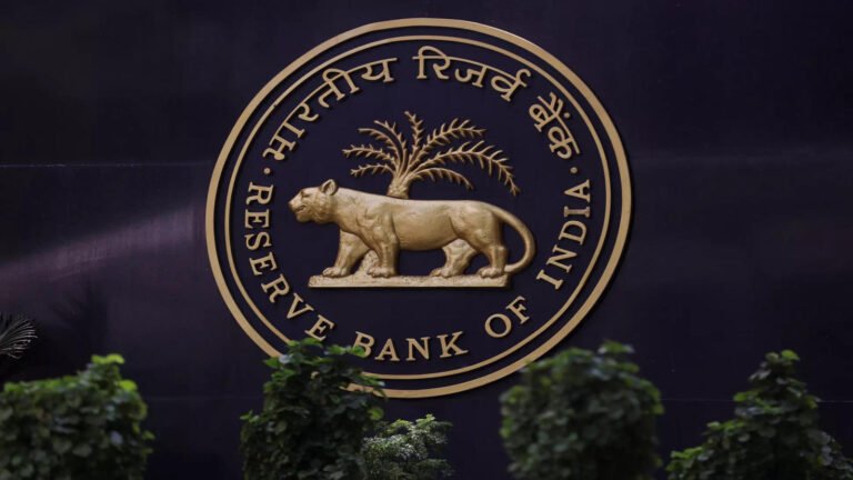 RBI Survey: Indian people feel more confident than they have in almost 5 years.